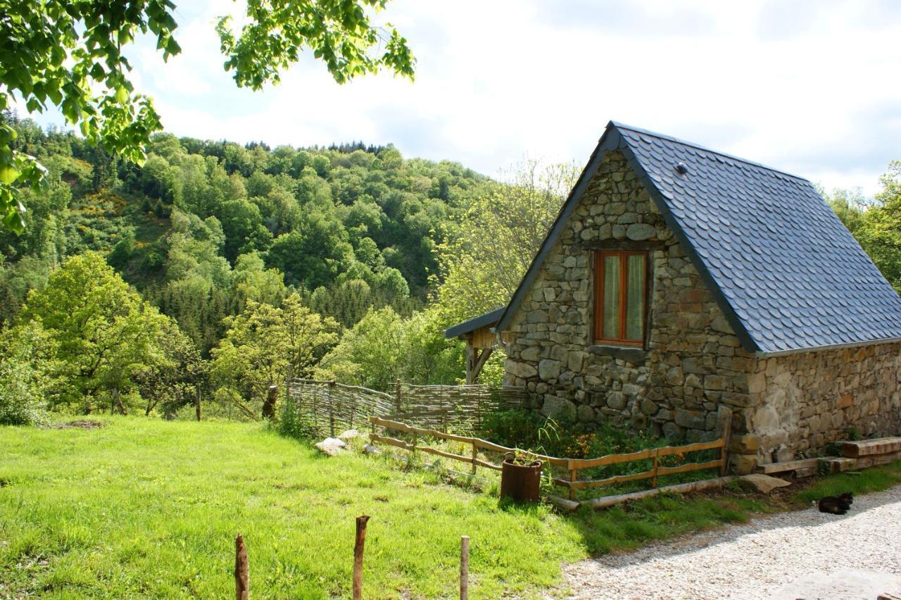 Le P'Tit Gite De Chomet La Tour-dʼAuvergne Zewnętrze zdjęcie